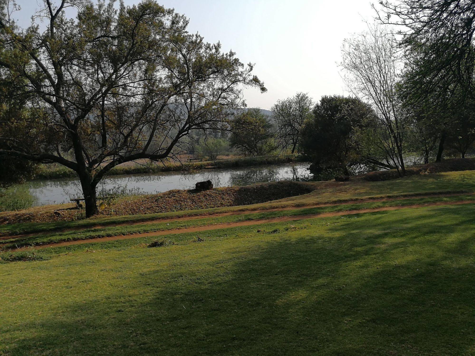 Budmarsh Country Lodge Magaliesburg Εξωτερικό φωτογραφία